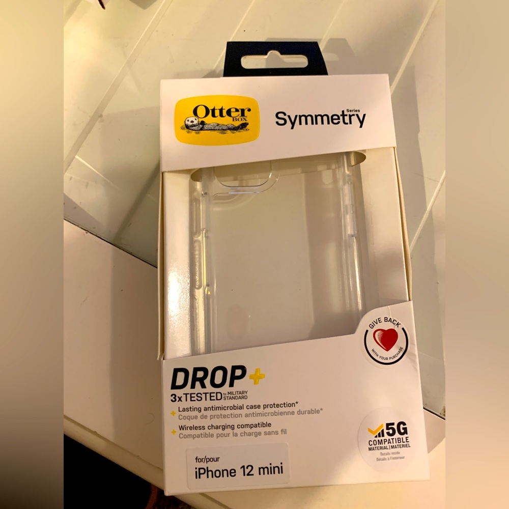 Clear iPhone 12 mini otterbox case